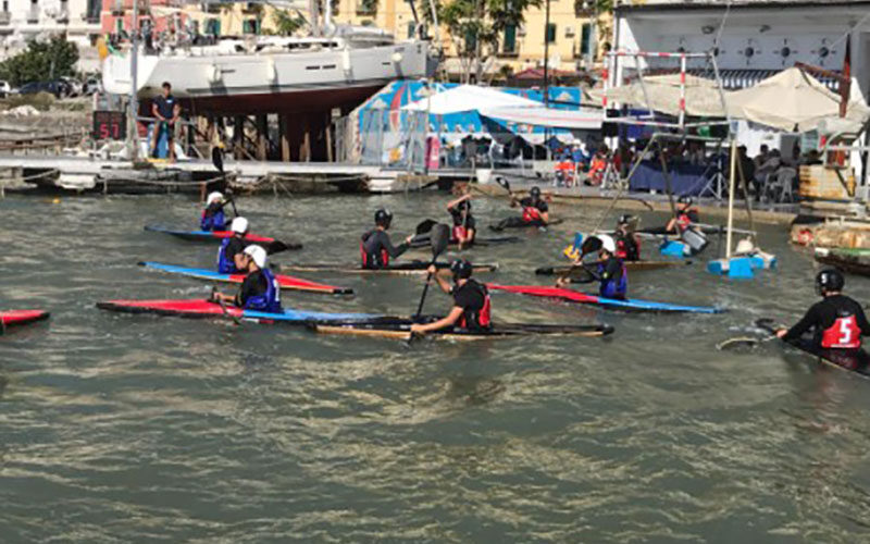 Campionato italiano canoa polo juniores, spettacolo ed emozioni in darsena